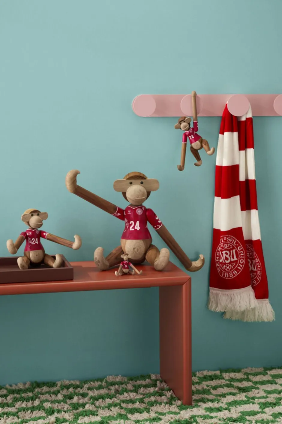 Figurer & Skulpturer<Kay Bojesen Abe x DBU 2024 lille teak/limba