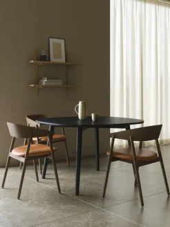 Møbler<Andersen - Furniture AC2 armchair, Smoked oak, Leather Cognac