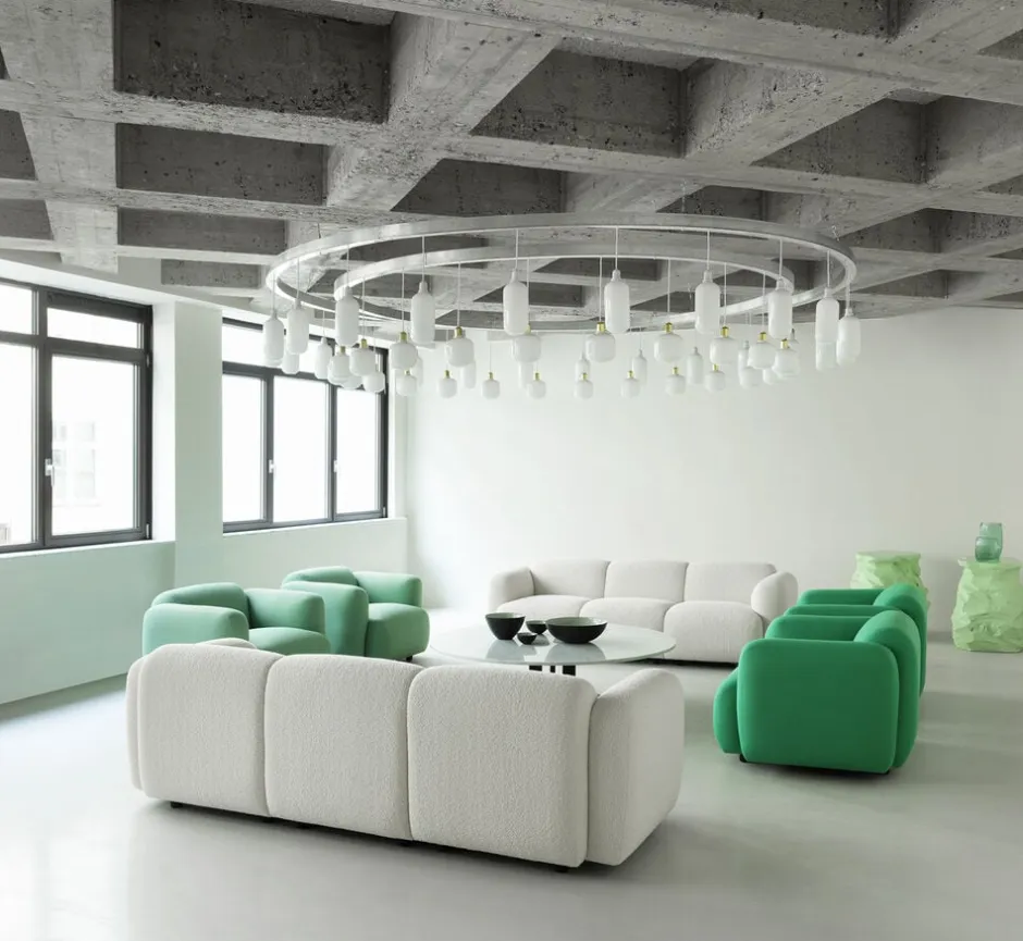 Pendler<Normann Copenhagen Amp lille hvid