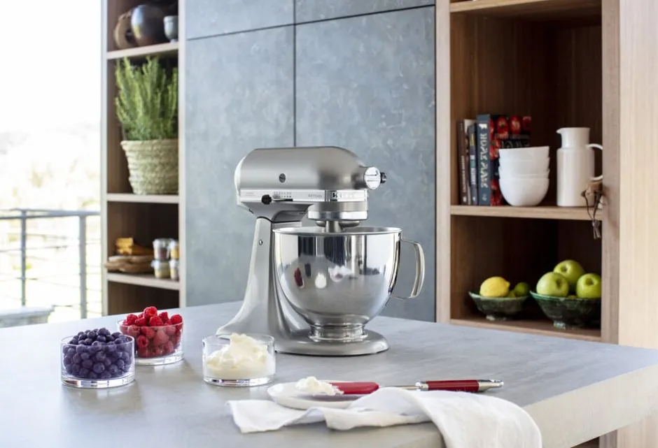 Køkkenmaskiner<KitchenAid Artisan røremaskine 4,8 l Contour silver