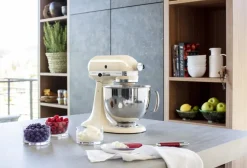 Køkkenmaskiner<KitchenAid Artisan røremaskine 4,8 l Creme