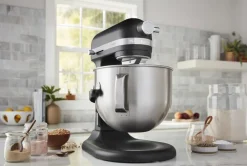 Køkkenmaskiner<KitchenAid Artisan røremaskine, 6,6 l Mat black