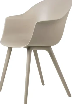 Møbler<Gubi Bat Dining Chair - Un-Upholstered, Plastic base, Monochrome,