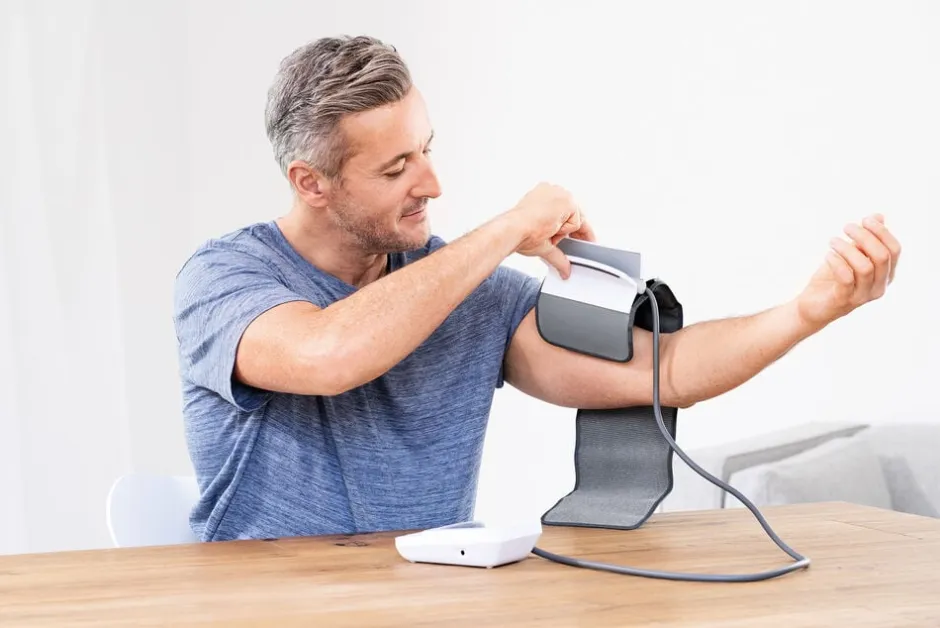 Elektronik<Beurer Blodtryksmåler easyClip til overarmen BM 51
