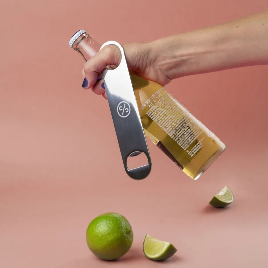 Bar & Vin<Cocktail Club Bottle opener