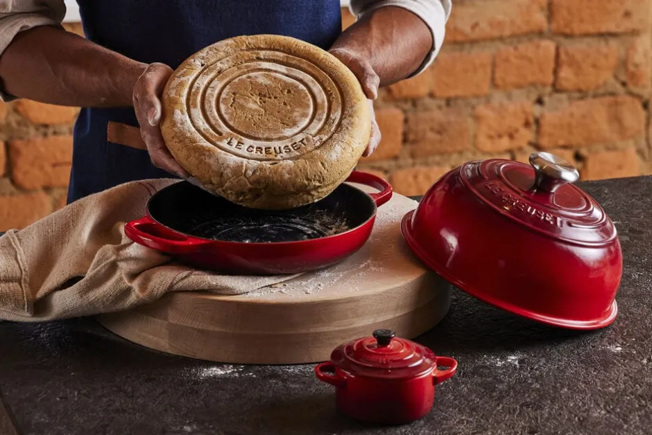 Bageartikler<Le Creuset Brød Form 24 cm Cerise