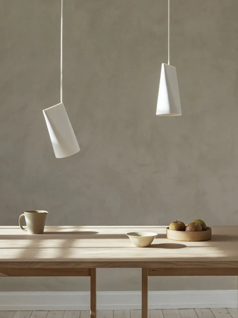 Pendler<Moebe Ceramic Pendant, Narrow White