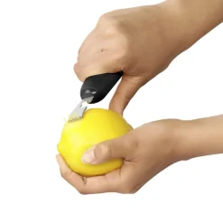 Køkkenartikler<OXO Citronrivejern