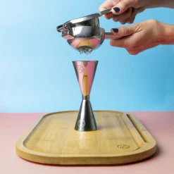 Bar & Vin<Cocktail Club Citrus juicer