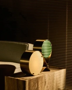 Bordlamper<Gubi Coppia Table Lamp, Steel, EU Base: Bronze Steel, Shade: Ivor