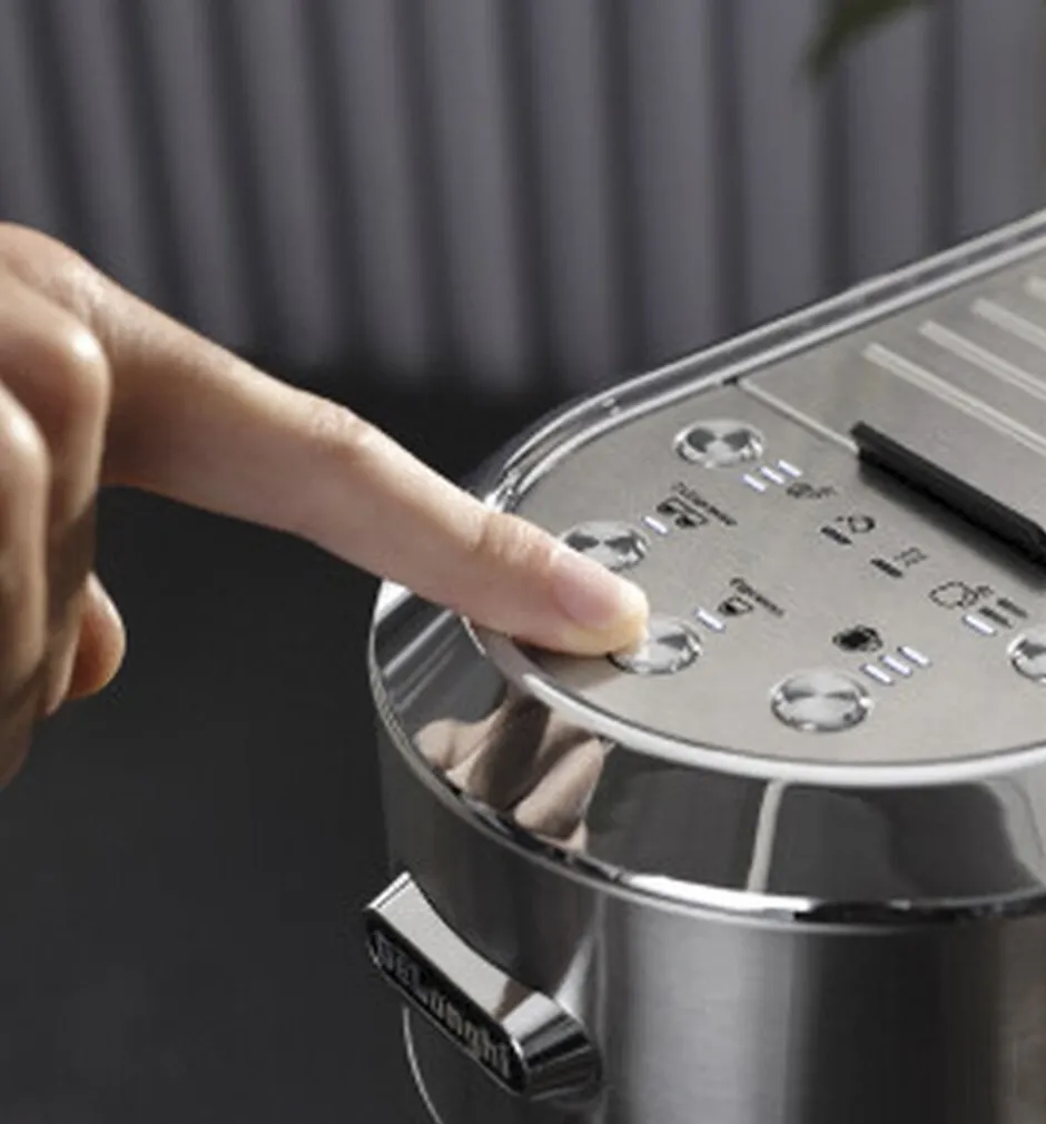 Kaffe & Te<Delonghi Dedica Maestri Plus EC950