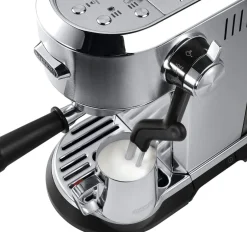 Kaffe & Te<Delonghi Dedica Maestri Plus EC950