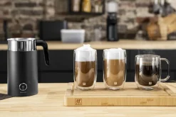 Kaffe & Te<Zwilling Enfinigy Mælkeskummer, sort