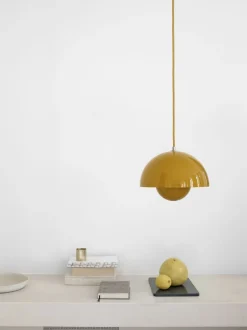 Pendler<&Tradition Flowerpot VP1, Pendel Yellow