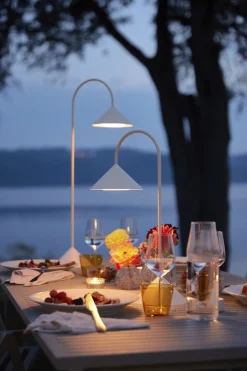 Trådløse Lamper<Frandsen Grasp Portable Table Lamp H47 Matt white