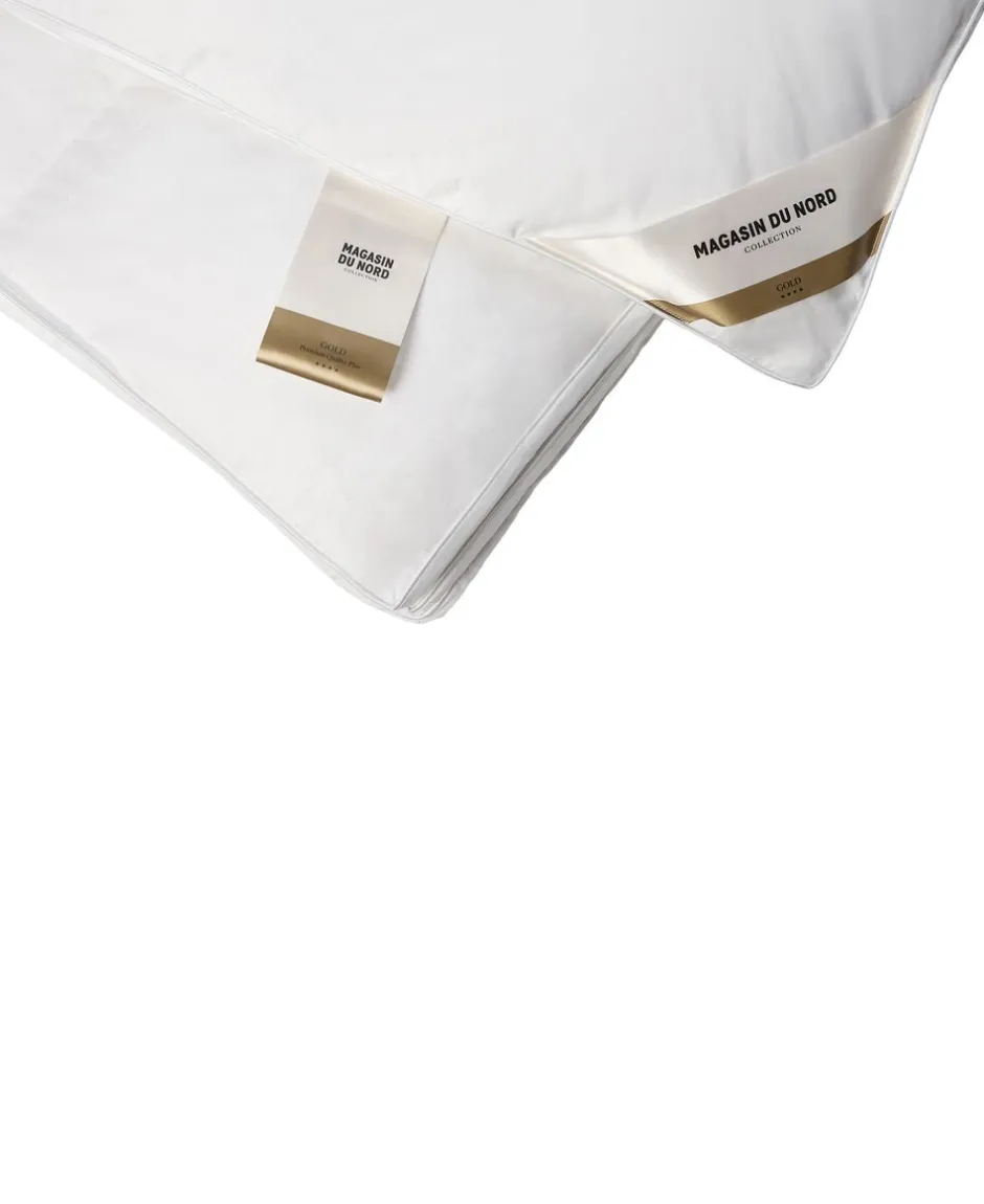 Dyner<Magasin du Nord Collection Guld Moskusdun Dyne - Let 240x220 cm.