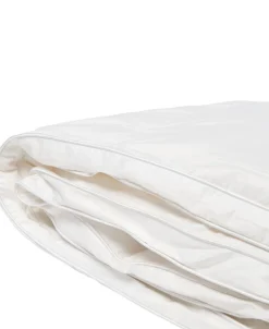 Dyner<Magasin du Nord Collection Guld Moskusdun Dyne - Let 140x200 cm.