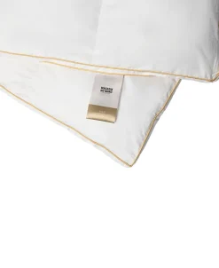 Dyner<Magasin du Nord Collection Guld Moskusdun Dyne - Lun 200x220 cm.
