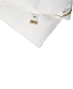 Dyner<Magasin du Nord Collection Guld Moskusdun Dyne - Varm 240x220 cm.