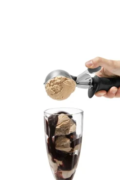 Køkkenartikler<OXO Isske med udskyder