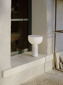 Trådløse Lamper<New Works Kizu Portable Lamp White marble