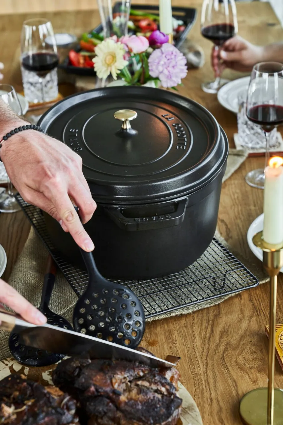 Gryder & Pander<Staub La Cocotte Cocotte 41 cm / 12 l, Oval, Sort, Støbejern