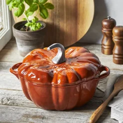 Gryder & Pander<Staub La Cocotte Cocotte 24 cm / 3,25 l, Græskar, Kanel, Støbejern