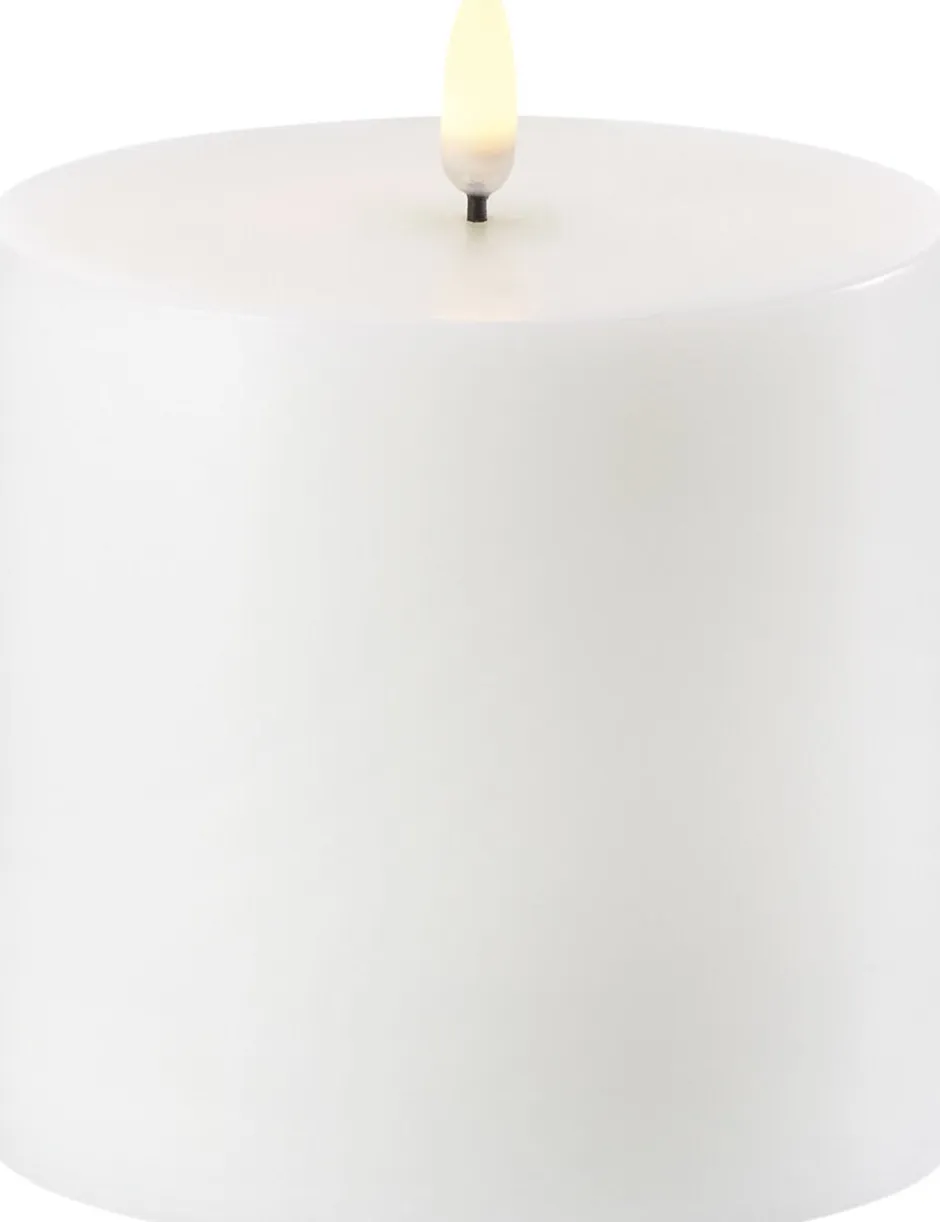 Elektriske Julelys<Uyuni LED Pillar Candle - Nordic White - 10,1 x 10 cm