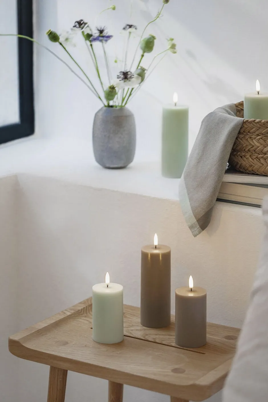 Lys & Lysestager|Elektriske Julelys<Uyuni LED pillar candle, Sandstone, Smooth, 5,8x10,1 cm