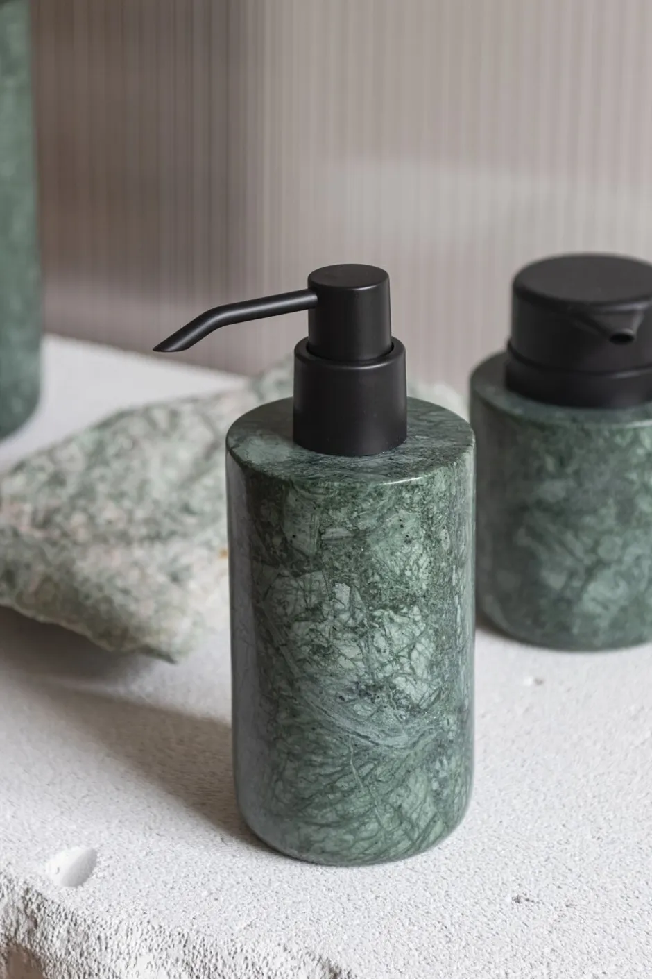 Badeværelsestilbehør<Mette Ditmer MARBLE dispenser, tall
