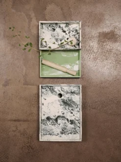 Opbevaring<Ferm Living Mist Tray - 10 x 15 - Emerald Off-white