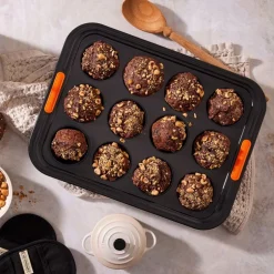 Bageartikler<Le Creuset Muffinform 12 stk.