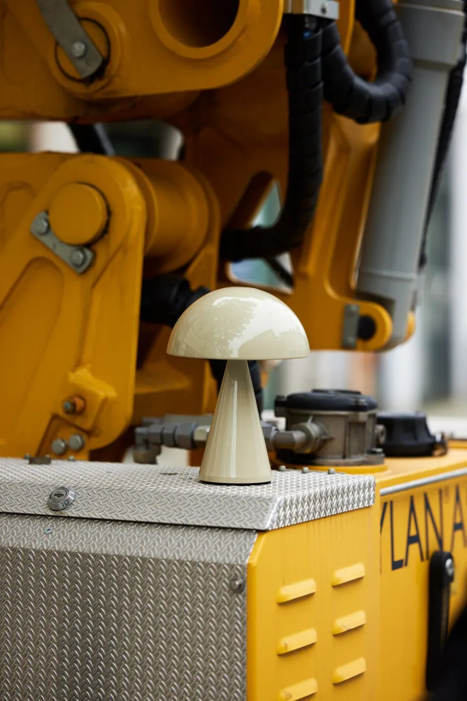 Trådløse Lamper<Hübsch Mush Portable Lamp Light Sand