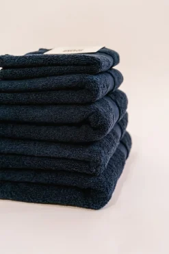 Håndklæder<Magasin du Nord Collection New frotté dress blue håndklæde M&oslash;rkeblå
