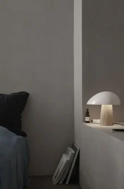 Trådløse Lamper<Fritz Hansen Night Owl Table Lamp Smokey white/ash