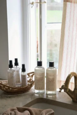 Badeværelsestilbehør<Fossflakes Nordic Sleep Probiotic Fabric Freshener Duftfri 90 ml.