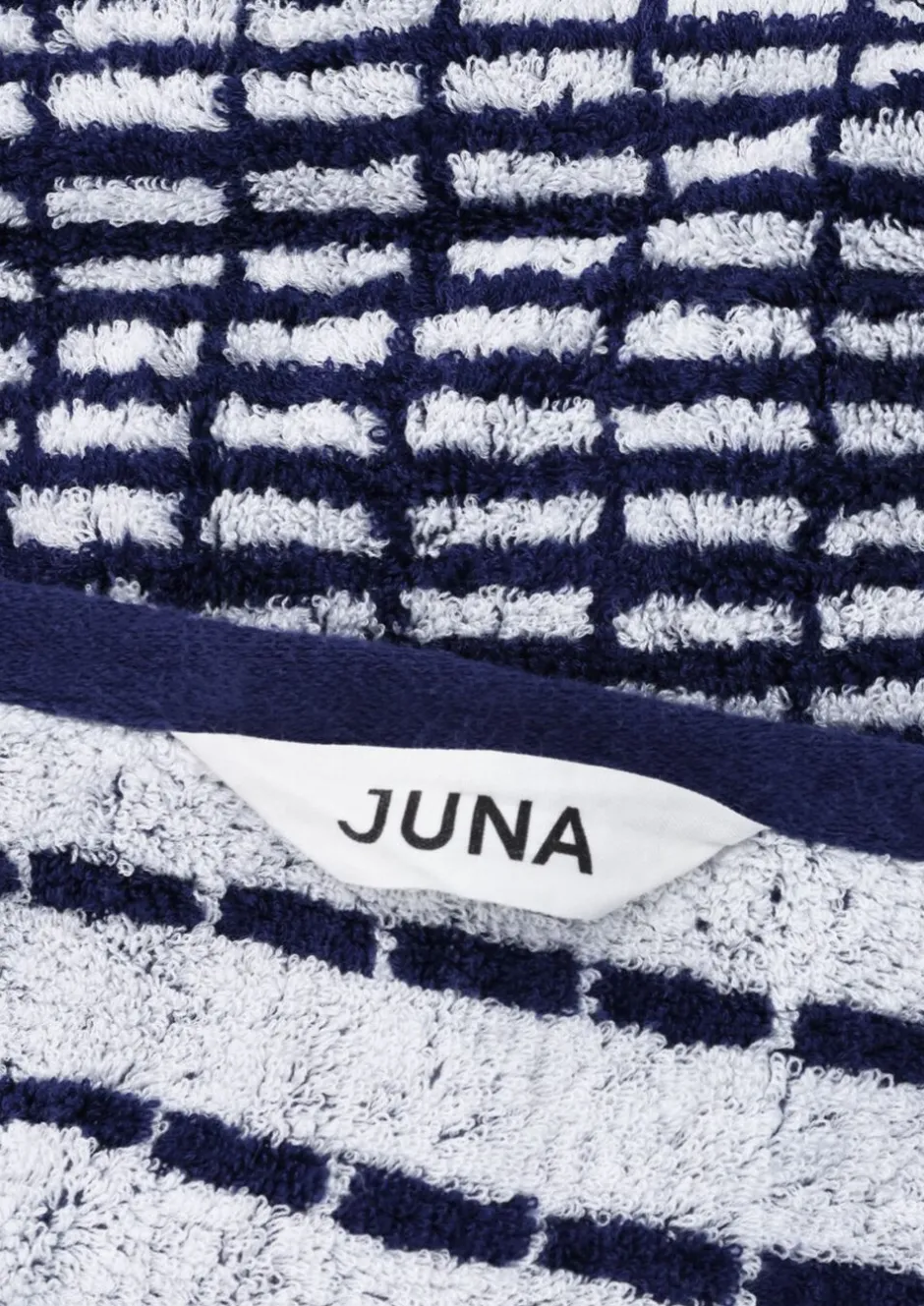 Håndklæder<Juna Nuance Håndklæde 70x140 cm mørk blå/hvid