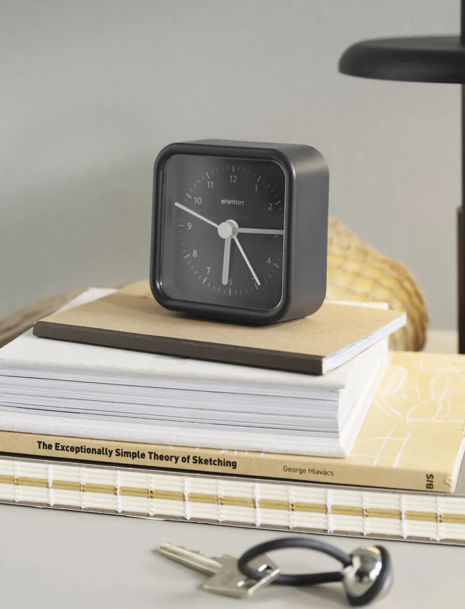Ure & Vejrstationer<Stelton Okiru vækkeur black