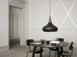 Pendler<Fritz Hansen Orient™ P1, Black/Rosewood