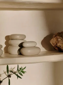 Opbevaring<Ferm Living Pebble Box - Medium - Sand/Cream