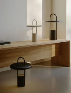 Trådløse Lamper<Stelton Pier portable LED lampe H 33. 5 cm Black