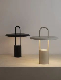 Trådløse Lamper<Stelton Pier portable LED lampe H 33. 5 cm Black