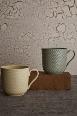 Kopper & Krus<Lyngby Porcelæn Rhombe Earth Krus med hank 39 cl moss