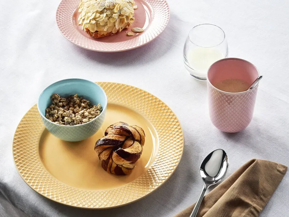 Tallerkener<Lyngby Porcelæn Rhombe Frokosttallerken Ø21 cm rosa porcelæn