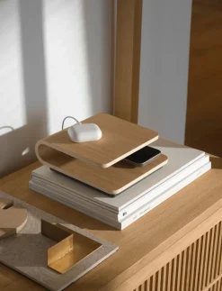 Elektronik<Stelton Ro trådløs oplader oak