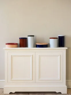 Vaser & Urtepotteskjulere<NINE ROD Pot ceramic H175 x Ø153 Dark blue/Terracotta
