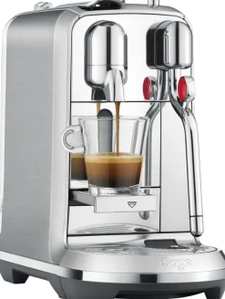 Kaffe & Te<Nespresso SAGE SNE 800 BSS KAPSELMASKINE The Creatista Plus - Brushed