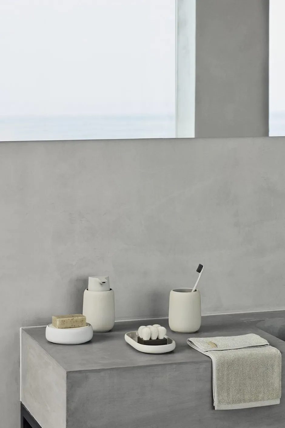 Badeværelsestilbehør<Blomus Soap Dispenser -SONO- Moonbeam