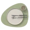 Tekstiler Til Borddækning<LIND DNA TABLE MAT CURVE L 37X44CM NUPO olive green