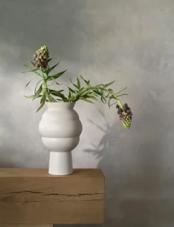 Vaser & Urtepotteskjulere<Knabstrup Keramik Tortus Archie vase No4 white